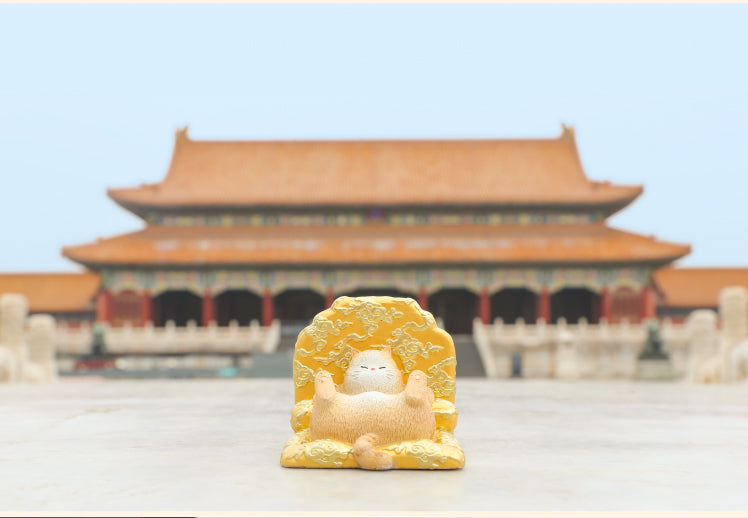 The Forbidden City Cat | Emperor Cat Cell Phone Stand